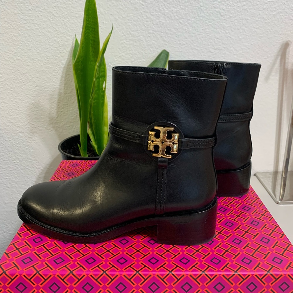 💕🥾 Like New TORY BURCH Miler 45mm Bootie 7M - Picture 5 of 7